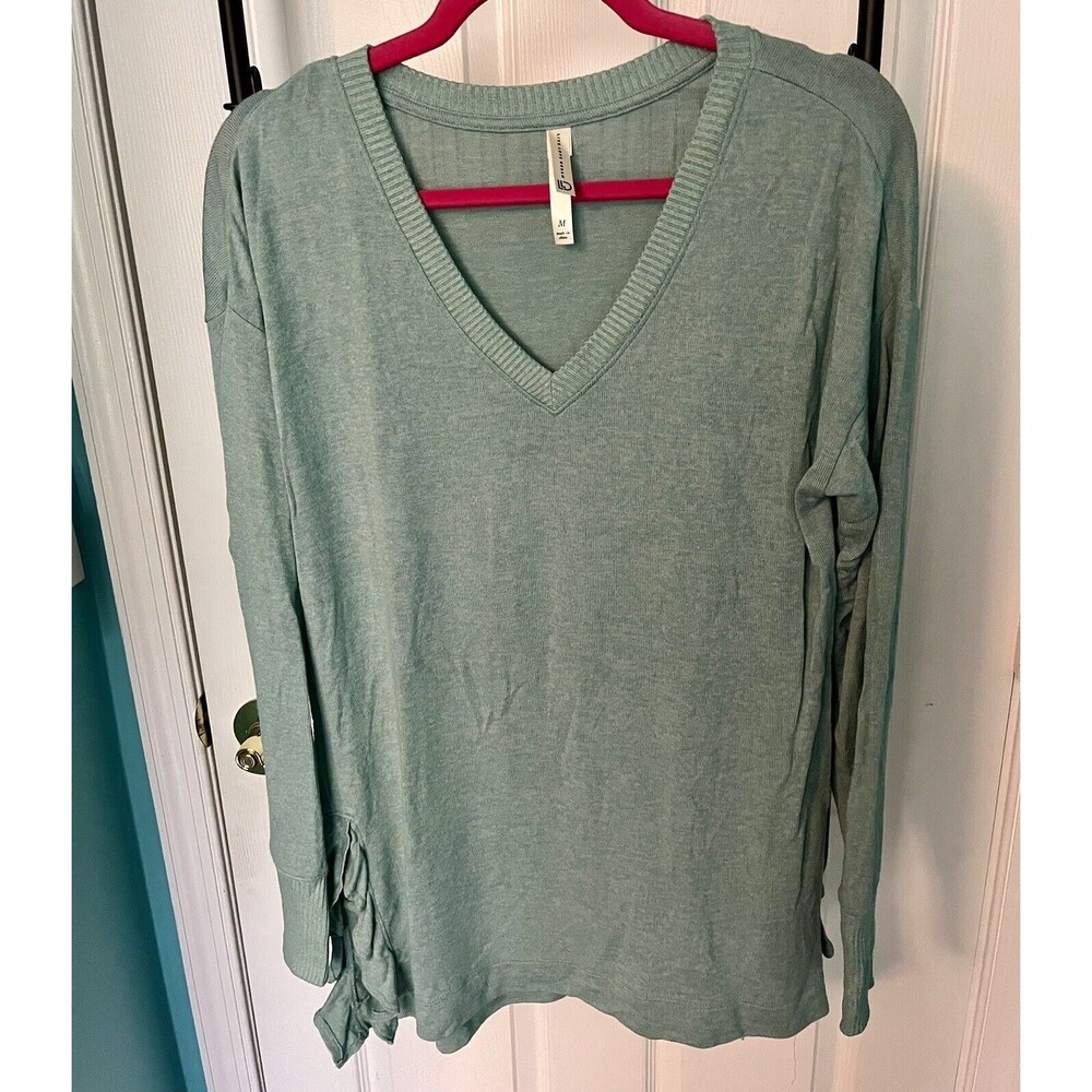 Live Love Dream Womens Sweater Ruffle Hem Green Size Small M